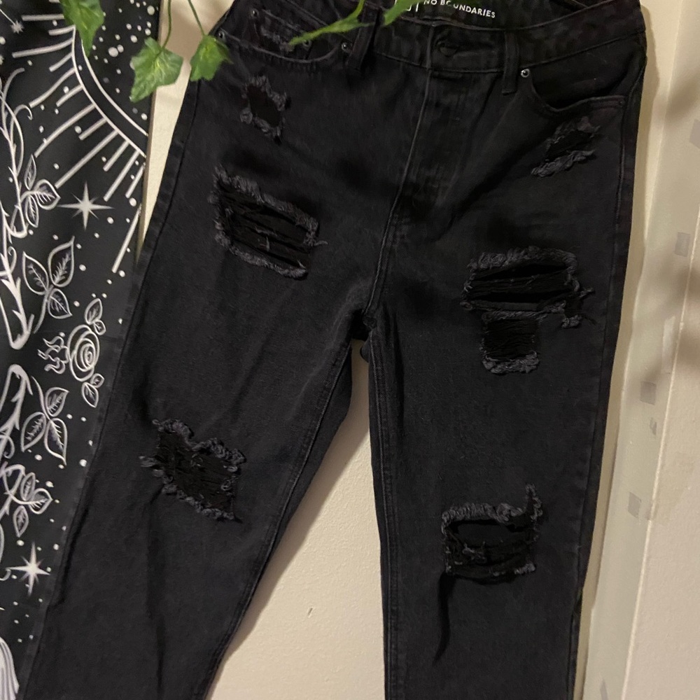 no boundaries black ripped jeans size 5